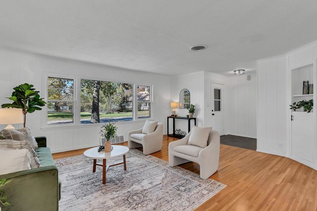 1712 S Lulu, Wichita, KS 67211