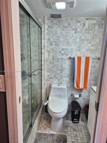 4001 Hillcrest Dr 416, Hollywood, FL 33021