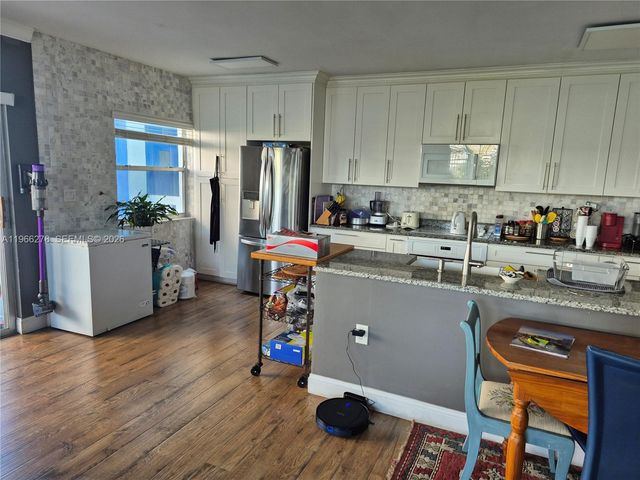 4001 Hillcrest Dr 416, Hollywood, FL 33021