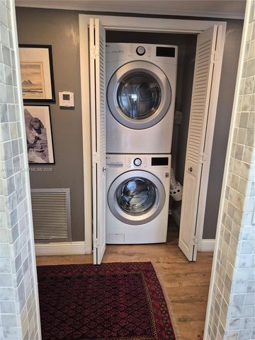 4001 Hillcrest Dr 416, Hollywood, FL 33021