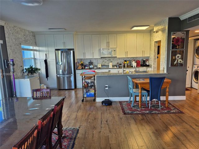 4001 Hillcrest Dr 416, Hollywood, FL 33021