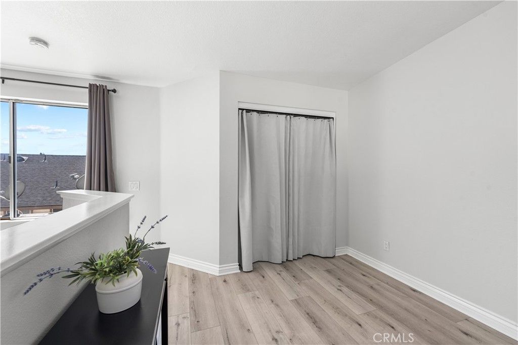 Image 14 of property listing at 11150 Glenoaks 38, Pacoima, CA 91331