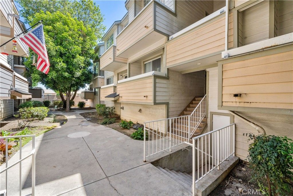 Image 23 of property listing at 11150 Glenoaks 38, Pacoima, CA 91331