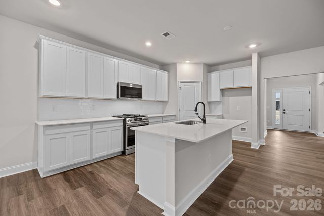 4008 Grommet Court, Matthews, NC 28105