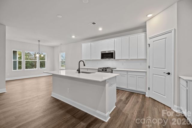 4008 Grommet Court, Matthews, NC 28105