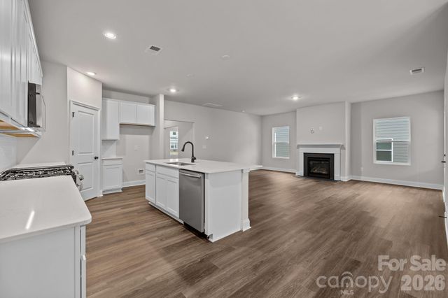 4008 Grommet Court, Matthews, NC 28105