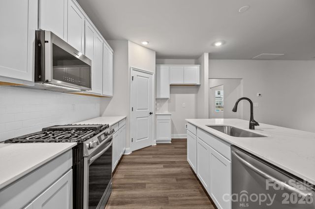 4008 Grommet Court, Matthews, NC 28105