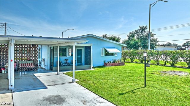 2201 Croton CT, Lehigh Acres, FL 33936