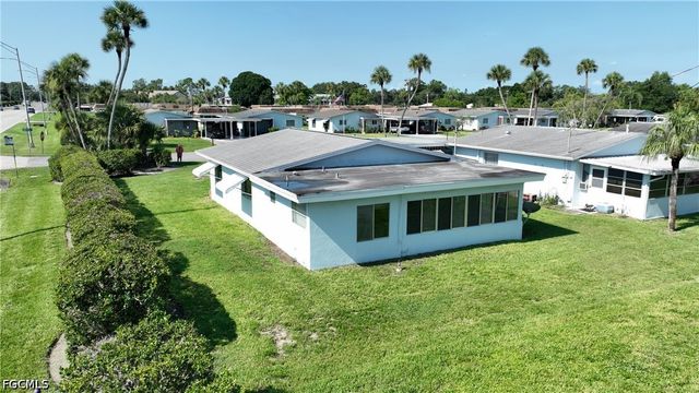 2201 Croton CT, Lehigh Acres, FL 33936