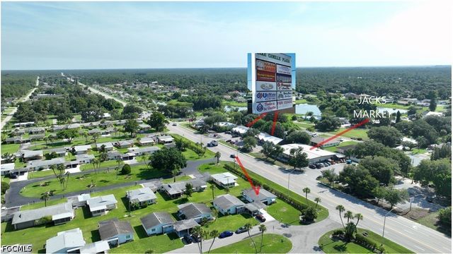 2201 Croton CT, Lehigh Acres, FL 33936