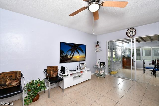 2201 Croton CT, Lehigh Acres, FL 33936