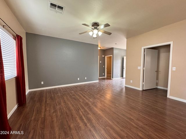 2300 E MAGMA Road 83, San Tan Valley, AZ 85143
