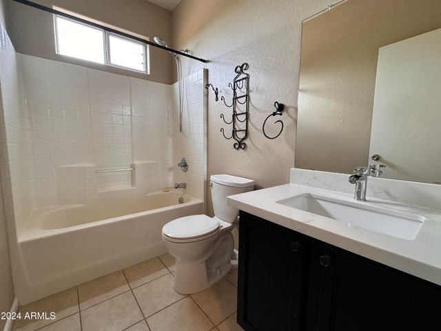 2300 E MAGMA Road 83, San Tan Valley, AZ 85143