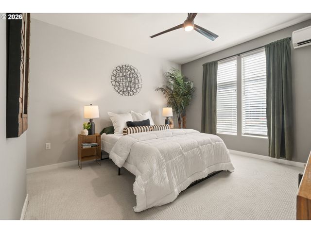 425 Ne BRYANT St 104, Portland, OR 97211
