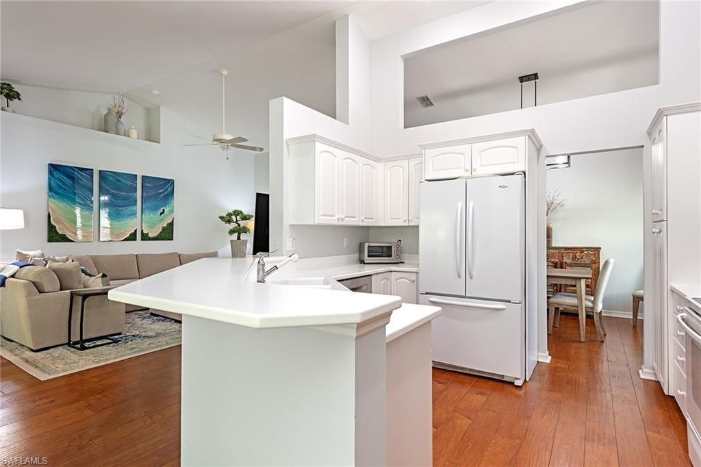 2540 Talon CT 503, NAPLES, FL 34105 — photo 4