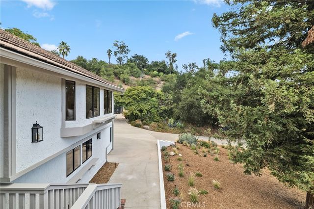 275 Fairview Road, Ojai, CA 93023