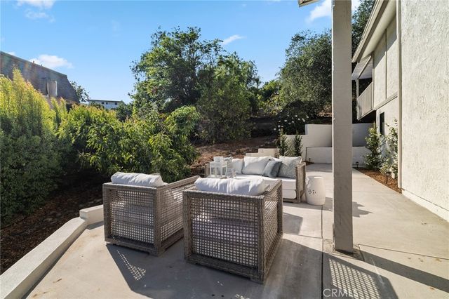 275 Fairview Road, Ojai, CA 93023