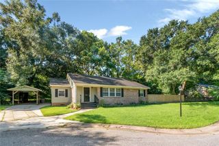 2105 Upham Place, Mobile, AL 36607