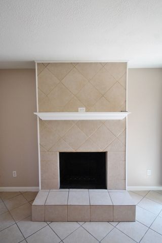 821 Rea Avenue, Lancaster, TX 75146
