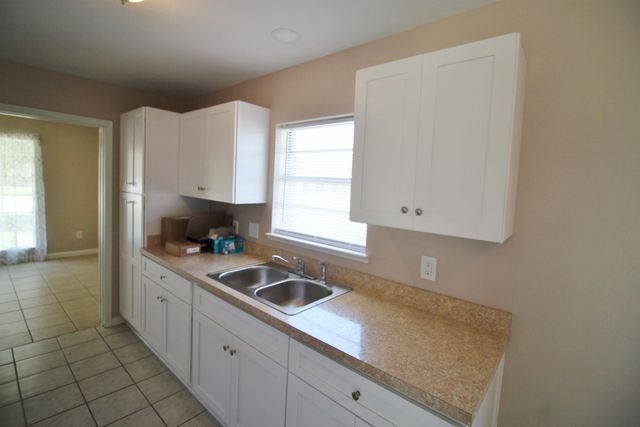 821 Rea Avenue, Lancaster, TX 75146