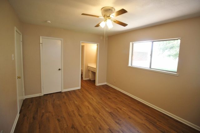 821 Rea Avenue, Lancaster, TX 75146
