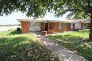 821 Rea Avenue, Lancaster, TX 75146