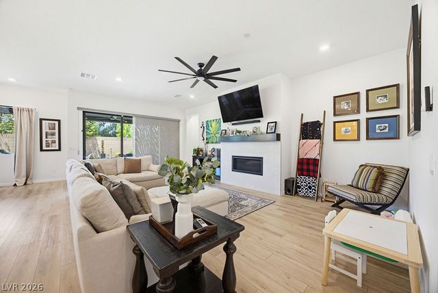 4315 Skylake Court, Las Vegas, NV 89129