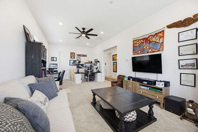 4315 Skylake Court, Las Vegas, NV 89129