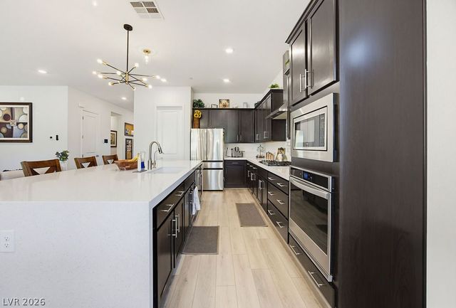 4315 Skylake Court, Las Vegas, NV 89129