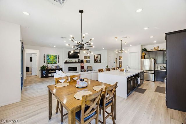 4315 Skylake Court, Las Vegas, NV 89129