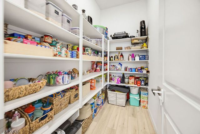 4315 Skylake Court, Las Vegas, NV 89129