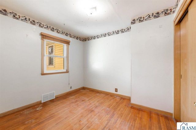 511 Harrison Avenue, North Mankato, MN 56003