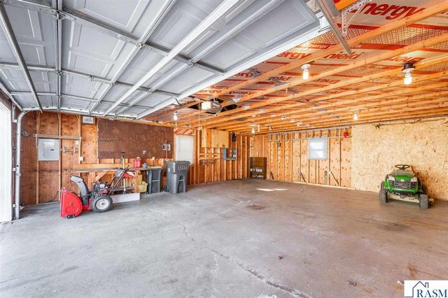 511 Harrison Avenue, North Mankato, MN 56003