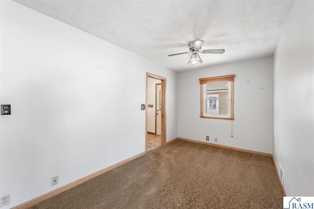 511 Harrison Avenue, North Mankato, MN 56003