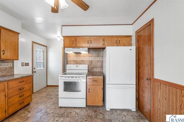 511 Harrison Avenue, North Mankato, MN 56003