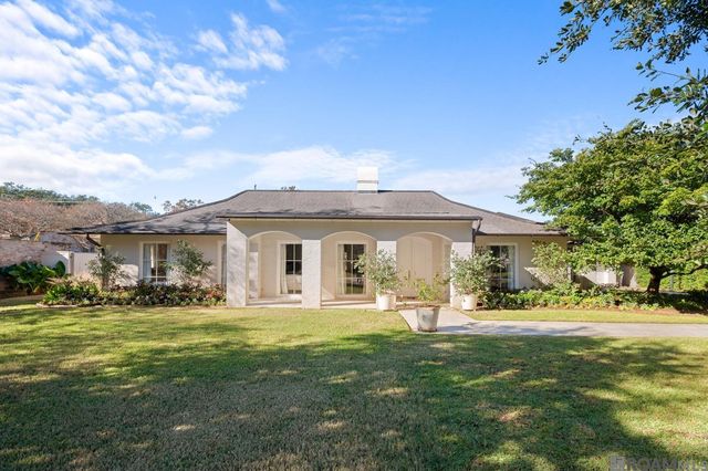 3250 Torrance Dr, Baton Rouge, LA 70809