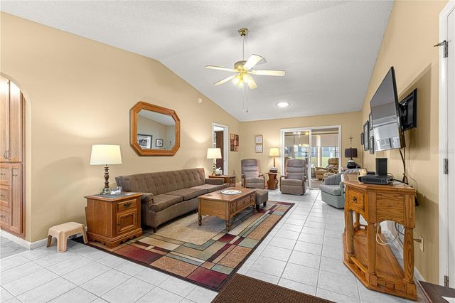 9335 SW 85TH TERRACE A, Ocala, FL 34481