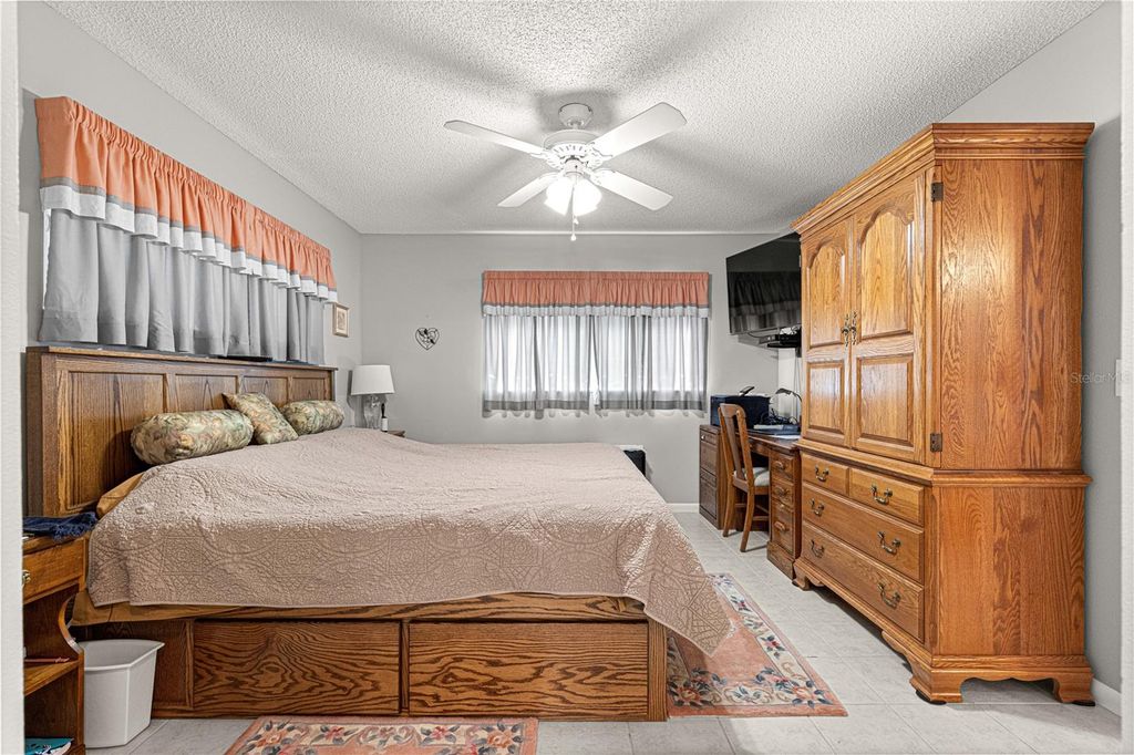 Image 25 of property listing at 9335 SW 85TH TERRACE A, Ocala, FL 34481