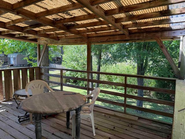 201 Cater Dr, Jonesboro, AR 72405