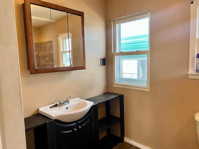 221 W 7th Street, Tilton, IL 61833