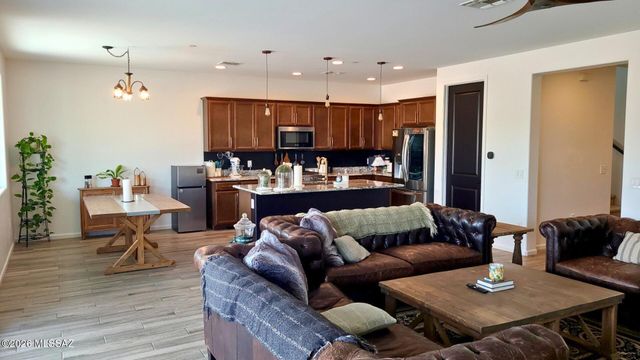 5595 S White Spar Trail, Tucson, AZ 85747