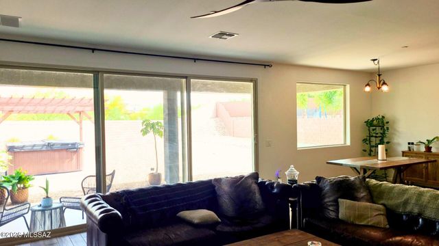 5595 S White Spar Trail, Tucson, AZ 85747