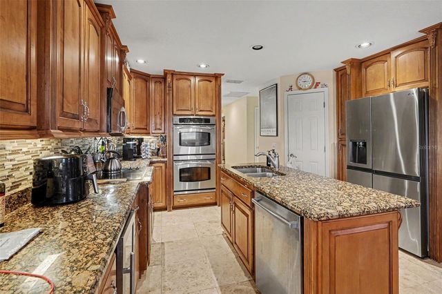 3073 LANDINGS COURT, Haines City, FL 33844