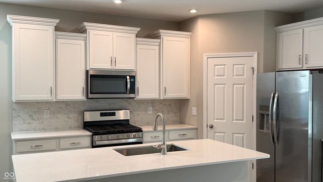 17045 Adler Lane, Noblesville, IN 46060