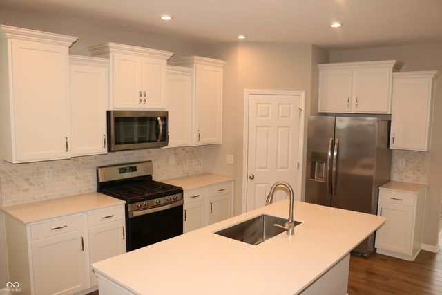 17045 Adler Lane, Noblesville, IN 46060