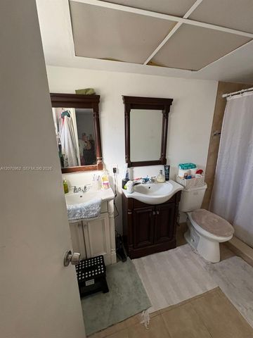 11840 NE 19th Drive 14, North Miami, FL 33181