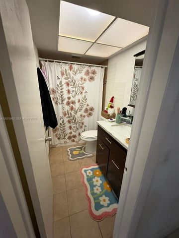 11840 NE 19th Drive 14, North Miami, FL 33181