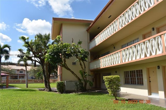 11840 NE 19th Drive 14, North Miami, FL 33181