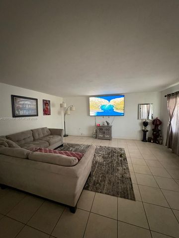 11840 NE 19th Drive 14, North Miami, FL 33181
