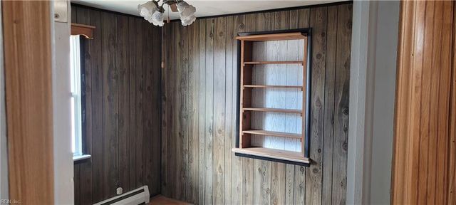 3772 Larkin ST, Norfolk, VA 23513